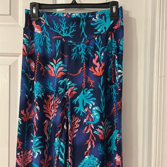 NWT Aryeh Vibrant Navy & Pink Ocean Wide Leg Pull On Palazzo Pants - Picture 2 of 7